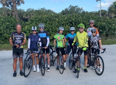 At Mile 22 of the 65-mile trek (L-R)
Charles Sanford, Dinette Diefenbach, Len Pettyjohn,
Rose Mary Sanford, Lynn O’Malley,
Bill Penney, Cathy Flynn, Gene O’Neill.